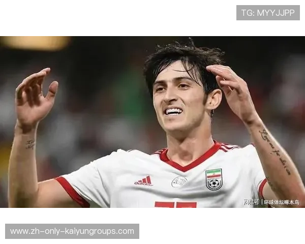 伊朗阿兹蒙禁区头槌建功，力克对手